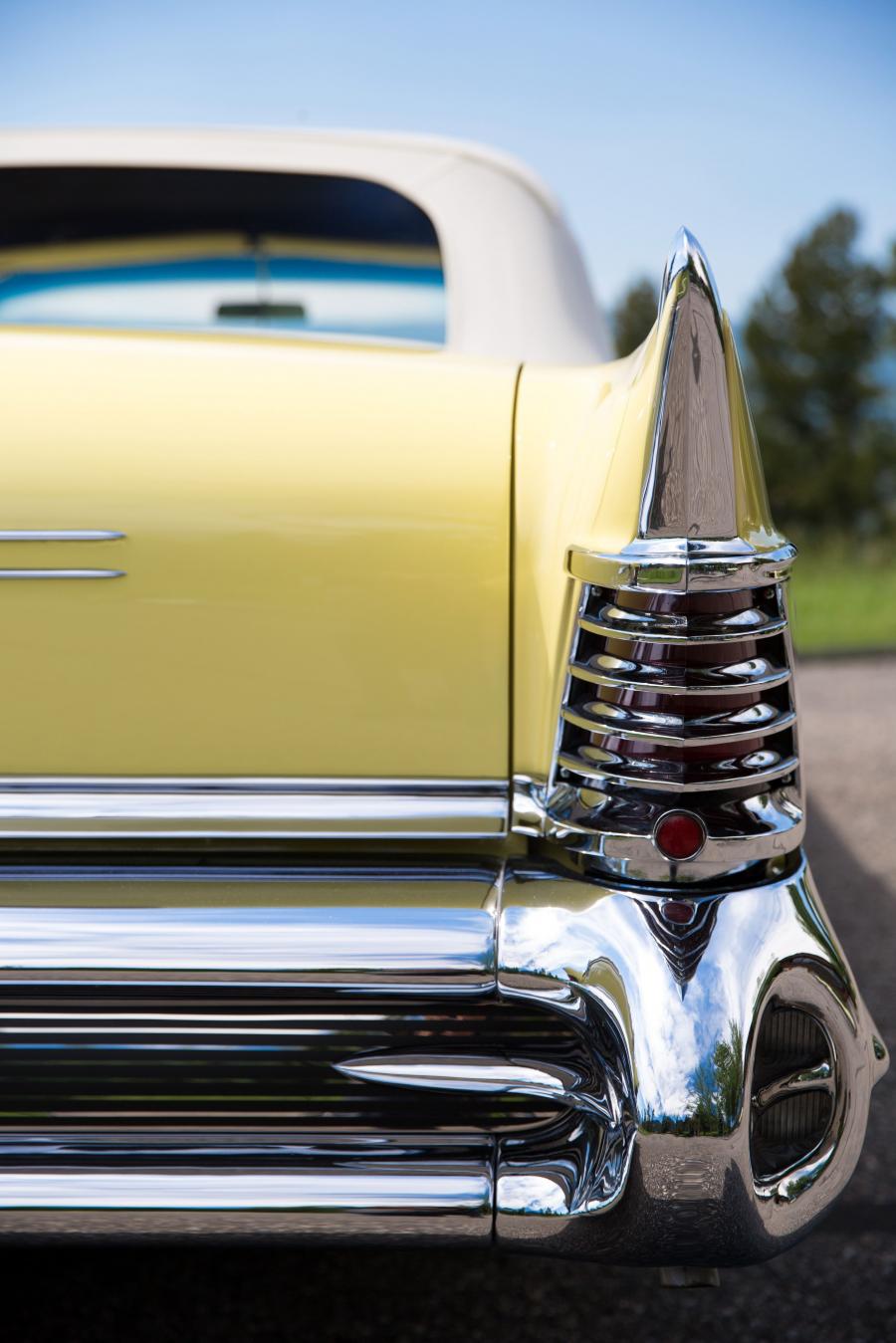 Детали экстерьера Buick Limited Convertible 1958 года  (фото 6 из 57)